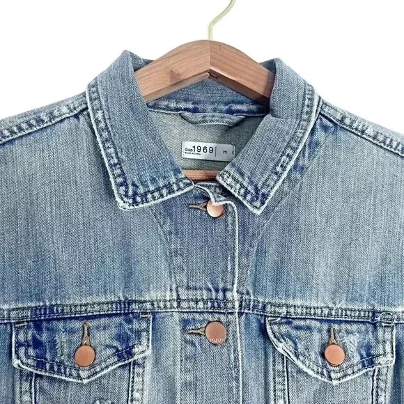 GAP Distressed Medium Wash Denim Jacket Women's Size M - Picture 2 of 6